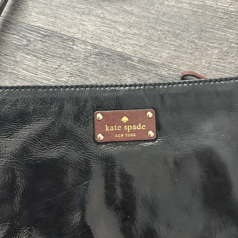 KATE SPADE Black Patent Leather w/Brown Leather Cross-Body Strap Shoulder Bag